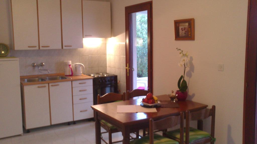 Holiday Home Oliveta Brela Zimmer foto